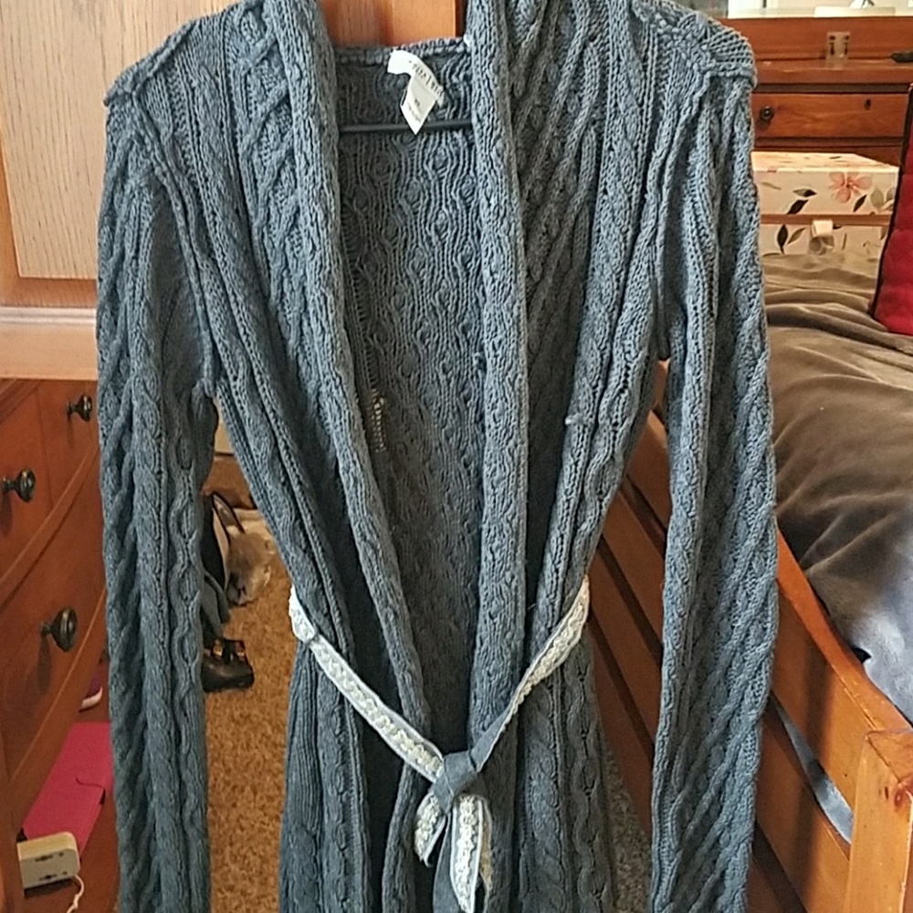 Long gray comfy sweater